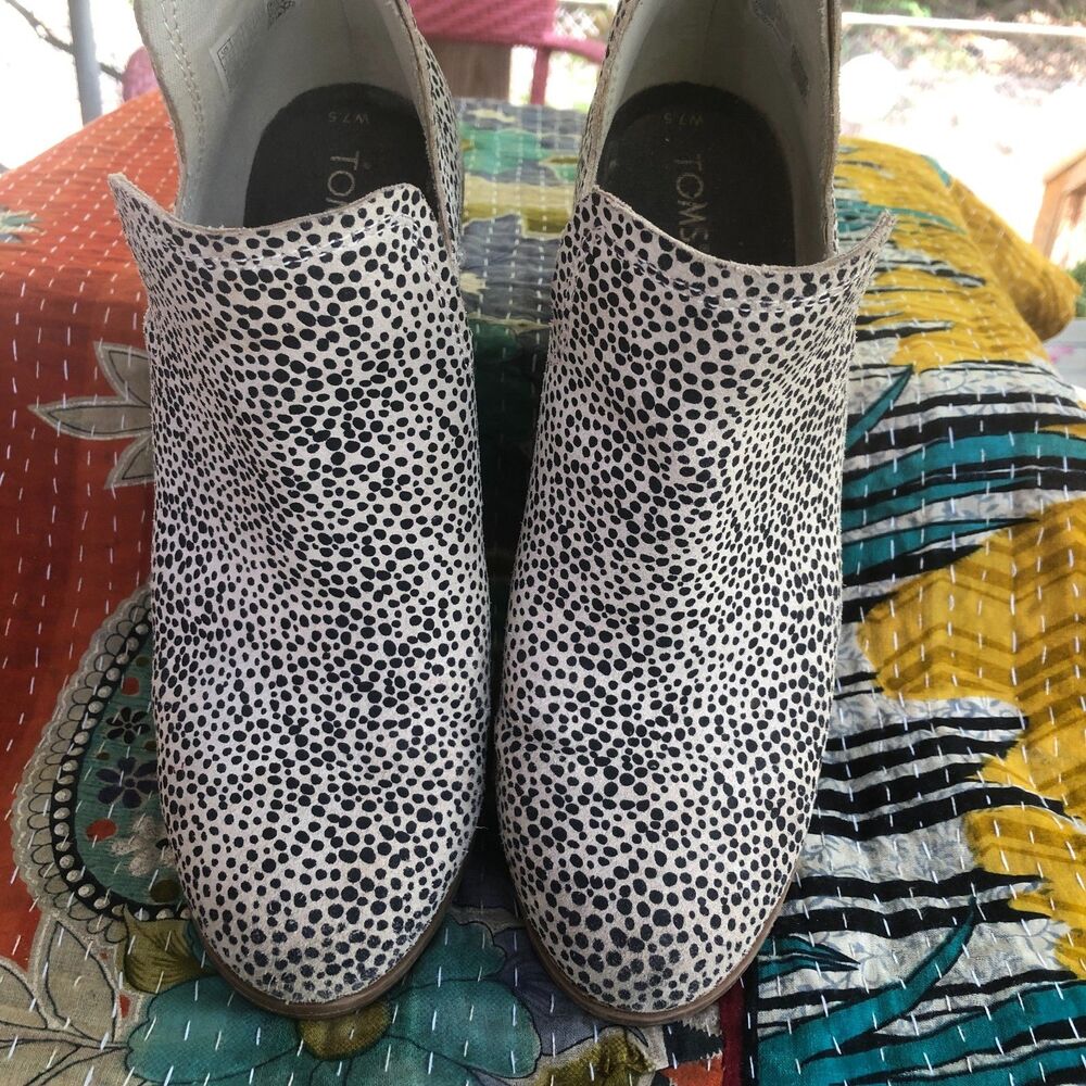 TOMS Kallie Cheetah Wedge Bootie Boots Shoes Sz 7.5 Edgy Eclectic Fashionista